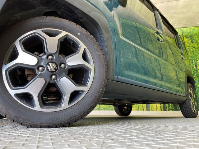 【純正15インチアルミホイール】外観にマッチした純正アルミホイールを装着しております。各種社外アルミホイールや、スタッドレスタイヤも取扱いしております。是非ご相談ください♪