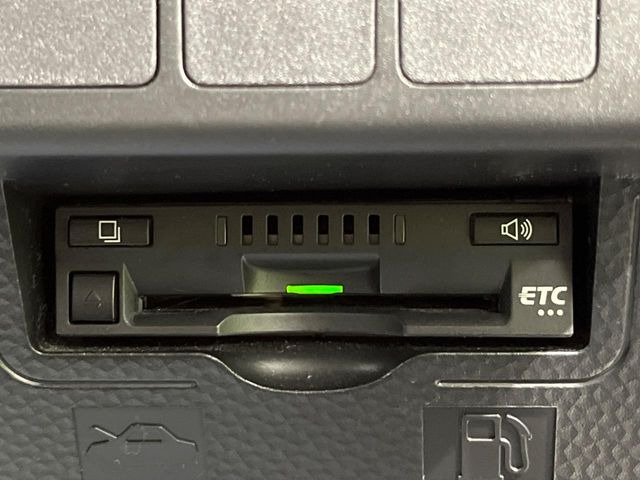 【ETC】高速道路の料金所をストレスなく通過!話題のスポットやサービスエリアに多い「スマートIC」利用時は必須のアイテムです。当店でセットアップを実施、ご納車当日からすぐにご利用いただけます!