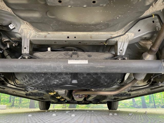 下回りがきれいなうちに、防錆加工の施工がオススメ。降雪地域はもちろん、沿岸部にお住いの方や、趣味でマリン・ウィンタースポーツをされる方にご好評いただいております。