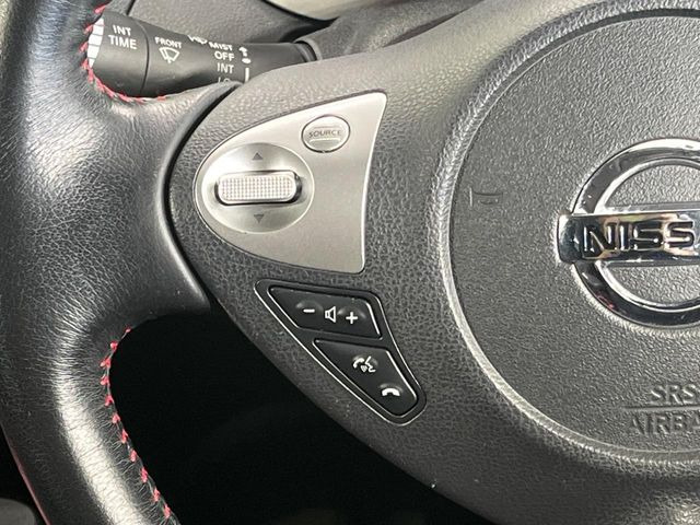 【ステアリングスイッチ】運転中、前方から目線をそらすことなく、オーディオ等の操作が可能な便利機能!安心&快適なドライブを演出してくれます♪