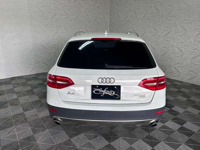 お車は納車前に点検整備を実施しお渡しさせてさせて頂きますので、ご安心くださいませ。