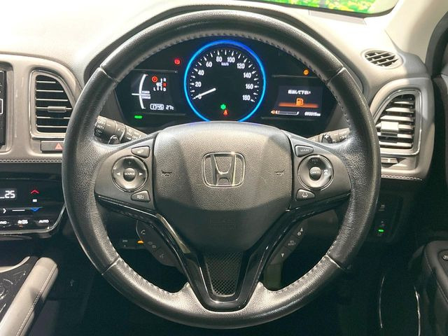 �y�����v�����X�e�A�����O�z�㎿�Ȋv���g�p���邱�ƂŁA��ɂ����������݂ƂĂ��^�]���₷���n���h���ł���