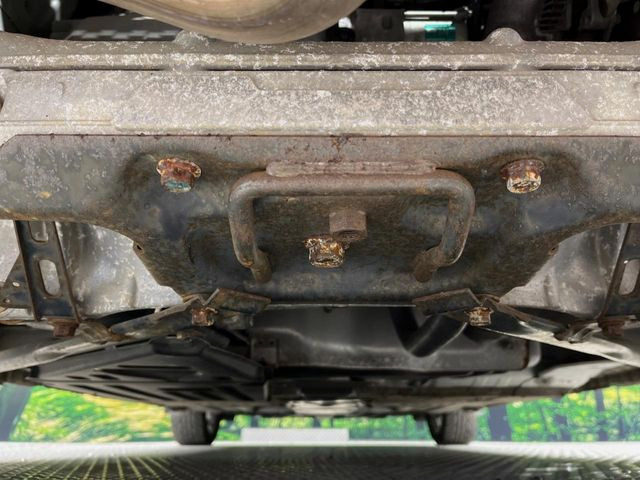 下回りがきれいなうちに、防錆加工の施工がオススメ。降雪地域はもちろん、沿岸部にお住いの方や、趣味でマリン・ウィンタースポーツをされる方にご好評いただいております。