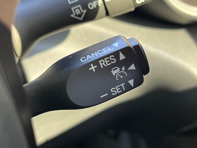 �y���[�_�[�N���[�Y�R���g���[���z�������H�ł̒��������s���y��!!�����ő��x��ۂN���[�Y�R���g���[�����A�Փˌy���V�X�e���ƘA�g���A�O���̎ԗ������m���ĎԊԂ�ۂ悤�ɑ��x���߂��Ă���܂�!!