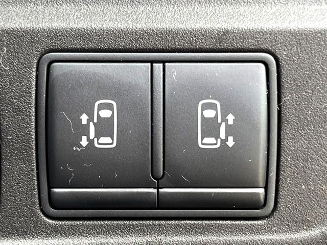 �y�����p���[�X���C�h�h�A�z�X�}�[�g�L�[��^�]�Ȃ̃X�C�b�`�Ō�ȗ����X���C�h�h�A�̊J���\���d��������͂����ăh�A���J����K�v�������A�����Ȃ��q�l�ł��ȒP�ɊJ���߂ł����K�ł���