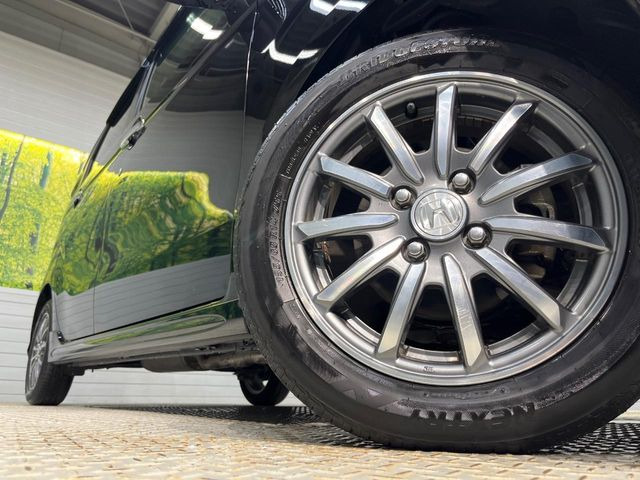 【純正14インチアルミホイール】外観にマッチした純正アルミホイールを装着しております。各種社外アルミホイールや、スタッドレスタイヤも取扱いしております。是非ご相談ください♪