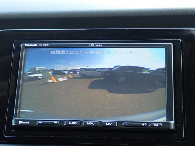 �o�b�N�J�����������Ă���܂��B���Ԏ��ɑ�ϖ��ɗ����܂�������Ԃ����ȕ��ɂ��֗��@�\�ł���