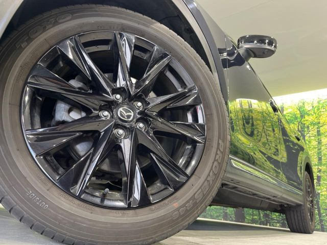 �y����19�C���`�A���~�z�C�[���z�O�ςɃ}�b�`���������A���~�z�C�[���𑕒����Ă���܂��B�e��ЊO�A���~�z�C�[����A�X�^�b�h���X�^�C�����戵�����Ă���܂��B���񂲑��k����������