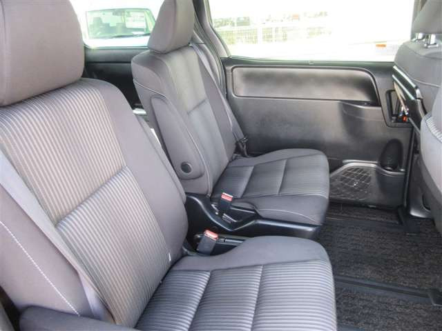 ヴォクシー1.8 ハイブリッド ZS 煌