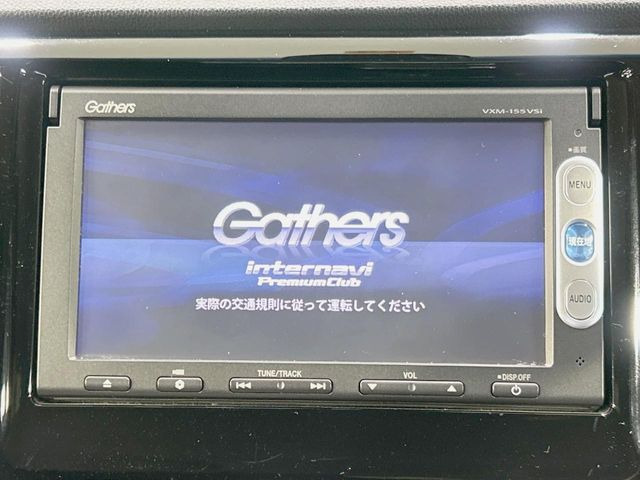 �y�����i�r�z�l�C�̏����i�r�𑕔����Ă���܂��B�i�r�̎g���₷���͂������A�I�[�f�B�I�@�\���[��!�L�����v�◷�s�͂������A�ʋ΂┃�����ȂǕ��i�̃h���C�u���y�����Ȃ�͂���