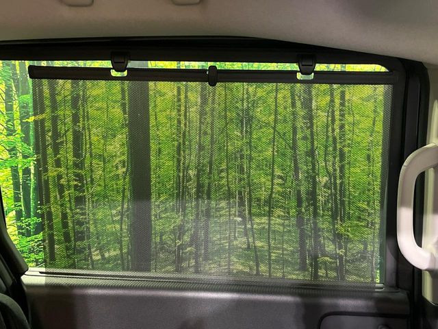 �y���[���V�F�[�h�z��������ԊO����̌���ῂ����Ƃ��ɃT�b�ƈ����o���Ďg����A���[���i�[�^�C�v�̃T���V�F�[�h�𑕔��B��Ȃɏ�������q�l���E�g�E�g�����������ȂǁA���Ђ����p����������