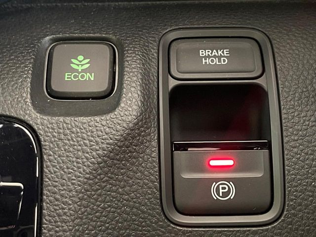 �y�d���p�[�L���O�u���[�L�z�p�[�L���O�u���[�L�͕֗��ȓd����!�{�^����ő���ł��A�A�N�Z���𓥂߂Ύ����ŉ�������܂��􃌃o�[��y�_���������̂ŉ^�]�ȉ����������肵�܂��ˁ�