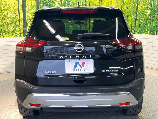 安心の最長10年・走行無制限保証(有償)をご用意。保証内容も充実はもちろん、無料点検&オイル交換や、年中無休の全国・24時間ロードサービスも付帯されておりますのでご安心下さい。