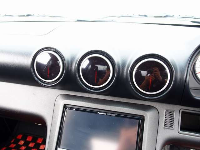 �O�I�[�i�[�l��2010�N�ɏC���𖳂̃m�[�}���X�y�b�NS�AAT�ԗ����w����A�^�[�{�G���W���AMT���ڂ��ւ����F�擾����؂ɏ��L����Ă����ԗ��ł��B�T�[�L�b�g���s��K�������󏭉��l�̍����ԗ��ɂȂ�܂�