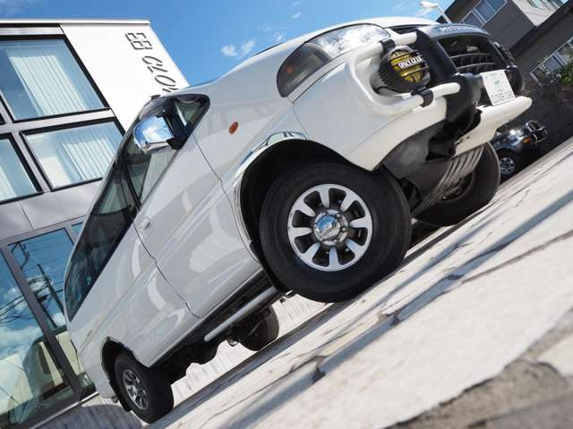 ���Ԃ̏�ԂŋC�ɂȂ镔�����������܂�����A���[���ɂČf�ڒ��ȊO�̉摜�⓮��������肷�邱�Ƃ��\�ł�!�J�[�Z���T�[�o�R�ɂĂ��₢���킹�������A���ڃ��[��:world_clovercars@yahoo.co.jp�܂ł��A����������