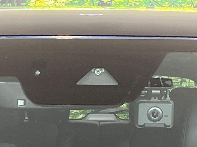 �y�X�}�[�g�V�e�B�u���[�L�T�|�[�g�z�ᑬ���s���ɑO���̎ԗ�����F�����A�Փ˂������Ȏ��͌x��ƃu���[�L�ŏՓˉ���Ɣ�Q�y�����A�V�X�g�B�����S�Ƀh���C�u�����y���݂��������܂��B