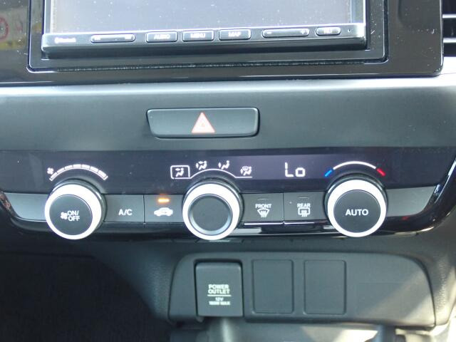 �I�[�g�G�A�R�������B���x�ݒ肪�o���āA�������K�ł���B