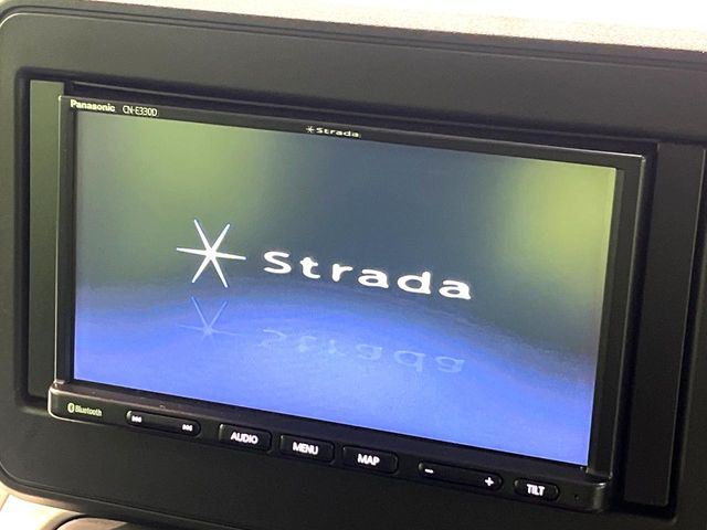 【ナビゲーション】使いやすいナビで目的地までしっかり案内してくれます。各種オーディオ再生機能も充実しており、お車の運転がさらに楽しくなります!!