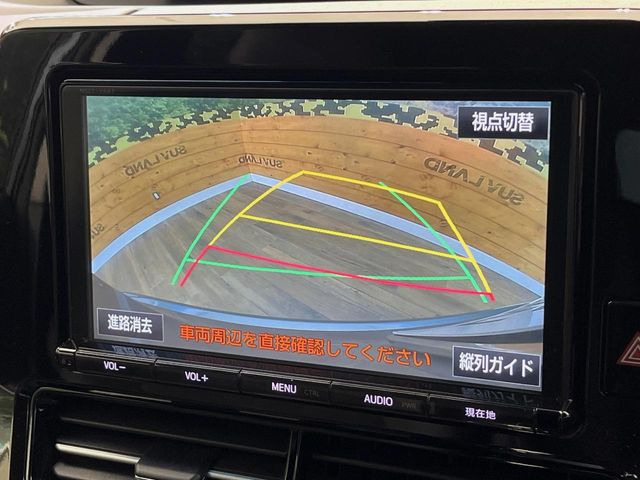 【バックカメラ】駐車時に後方がリアルタイム映像で確認できます。大型商業施設や立体駐車場での駐車時や、夜間のバック時に大活躍!運転スキルに関わらず、今や必須となった装備のひとつです!