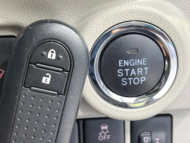 �y�L�[�t���[�V�X�e���z�J�o����|�P�b�g�ɓ��ꂽ�܂܂ł��h�A�̎{���E�������\�ȃX�}�[�g�L�[�𑕔��B�G���W���̃I���E�I�t�����J�M�����o���K�v����������Ƃ��Ă��֗��ł���