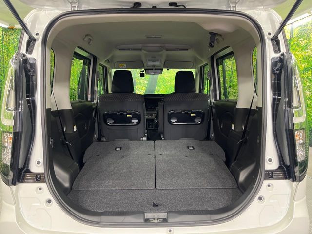 ���i�̂���������ʋ΁A���}���ɏ\���ȉ׎��X�y�[�X���m�ۂ��Ă���܂��B�Z�J���h�V�[�g��|���ƁA�傫�ȉו��̐ύڂ��\�ł���