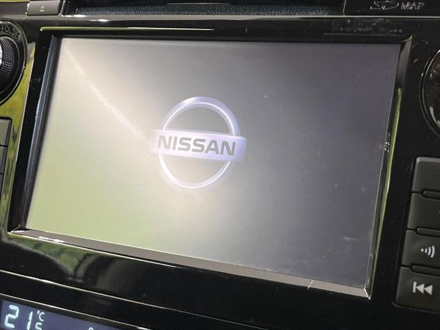 �y�����i�r�z�l�C�̏����i�r�𑕔����Ă���܂��B�i�r�̎g���₷���͂������A�I�[�f�B�I�@�\���[��!�L�����v�◷�s�͂������A�ʋ΂┃�����ȂǕ��i�̃h���C�u���y�����Ȃ�͂���