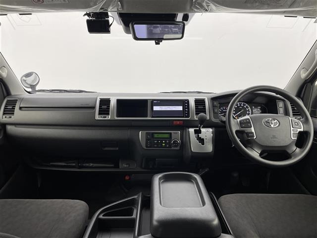 ハイエースバン