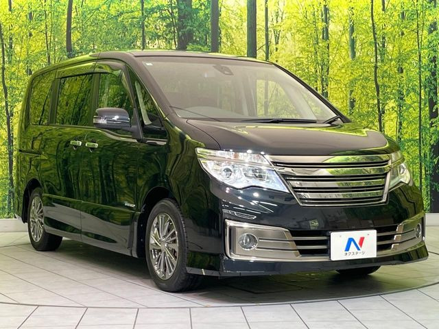 高透明度のガラス皮膜で撥水はもちろん、上質なツヤ・光沢を実現。紫外線や酸性雨から大切な愛車を保護し、色あせ・劣化を防止。「弾スプラッシュコート」、「弾プリミッサコート」からお選びいただけます。