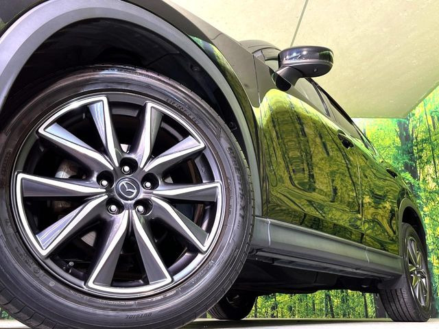 【純正19インチアルミホイール】外観にマッチした純正アルミホイールを装着しております。各種社外アルミホイールや、スタッドレスタイヤも取扱いしております。是非ご相談ください♪