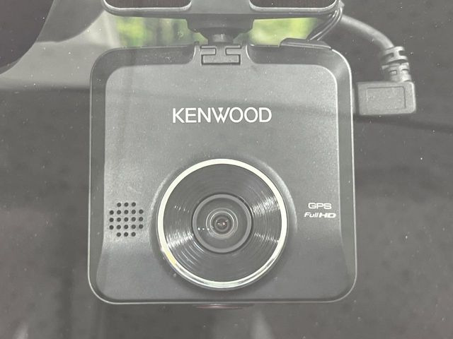 �y�h���C�u���R�[�_�[�z���S�E���S�ȃJ�[���C�t�ɕK�{�̃h���C�u���R�[�_�[�𑕔�!���s���͂������A������^�]�⎖�̂ɑ��������ۂ̏󋵂��f���ŋL�^���A����̃��X�N�ɔ����܂��B