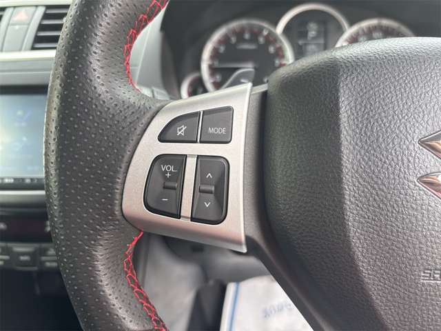 ステアリングスイッチ