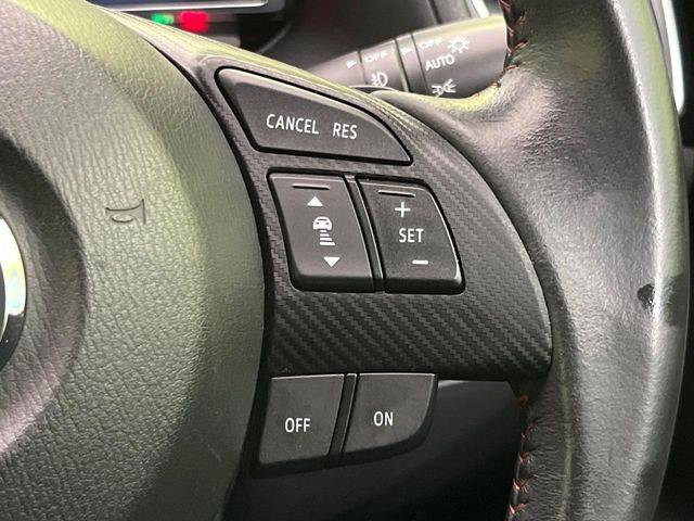 【マツダ・レーダークルーズコントロール】高速道路での長距離走行が楽に!自動で速度を保つクルーズコントロールが、衝突軽減システムと連携し、前方の車両を感知して車間を保つように速度調節してくれます!!