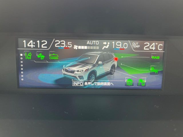 �y�}���`�t�@���N�V�����f�B�X�v���C�z�R����⑖�s��ԁA�e��ԗ��ݒ��Ԃ̊m�F���t����ʂɕ\���A�m�F�ł��܂���C���p�l�㕔�Ƀ��C�A�E�g����A���F���ɂ��D�ꂽ���j�^�[�ł��B