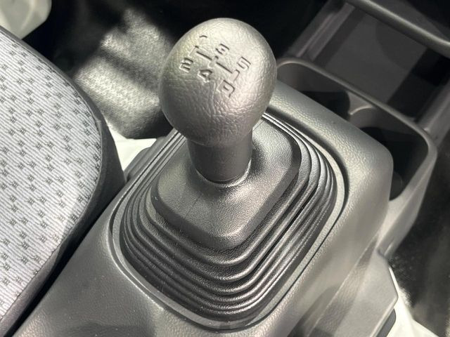 【フロア5速MT】走りの5速MT!!スポーティーな走行をお楽しみいただけます♪