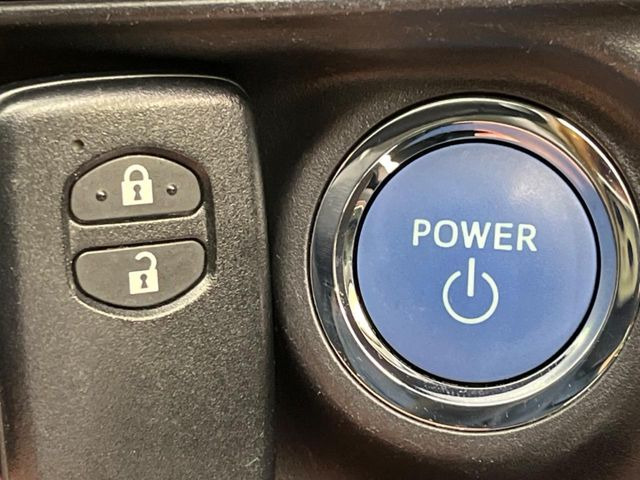 �y�X�}�[�g�L�[�z�J�o����|�P�b�g�ɓ��ꂽ�܂܂ł��h�A�̎{���E�������\�ȃX�}�[�g�L�[�𑕔��B�G���W���̃I���E�I�t�����J�M�����o���K�v����������Ƃ��Ă��֗��ł���