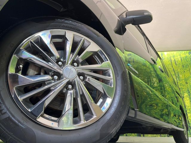 【純正16インチアルミホイール】外観にマッチした純正アルミホイールを装着しております。各種社外アルミホイールや、スタッドレスタイヤも取扱いしております。是非ご相談ください♪