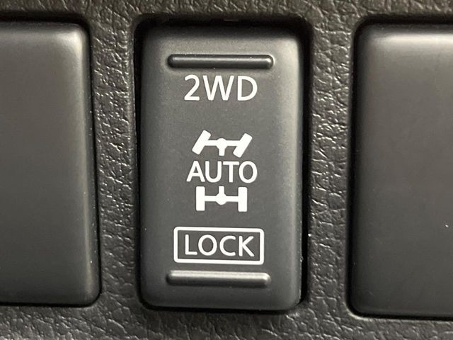 4WDのお車ですので、雪道でも安心です♪降雪地地域にお住まいの方以外にも、ウィンタースポーツが趣味の方や降雪地域へ帰省される機会がある方にもおすすめ!