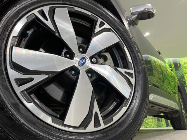 �y����18�C���`�A���~�z�C�[���z�O�ςɃ}�b�`���������A���~�z�C�[���𑕒����Ă���܂��B�e��ЊO�A���~�z�C�[����A�X�^�b�h���X�^�C�����戵�����Ă���܂��B���񂲑��k����������