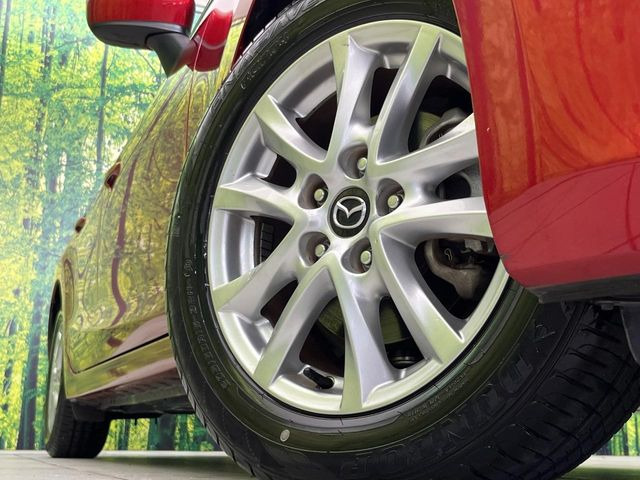 【純正16インチアルミホイール】外観にマッチした純正アルミホイールを装着しております。各種社外アルミホイールや、スタッドレスタイヤも取扱いしております。是非ご相談ください♪