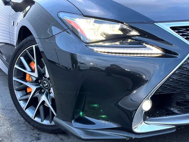 【三眼LEDヘッドライト】スタイリッシュな見た目の三眼LEDヘッドライトを装備♪スタイルだけでなく、夜間の走行も視界良好で安心してお乗りいただけます。