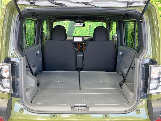 ���i�̂���������ʋ΁A���}���ɏ\���ȉ׎��X�y�[�X���m�ۂ��Ă���܂��B�Z�J���h�V�[�g��|���ƁA�傫�ȉו��̐ύڂ��\�ł���