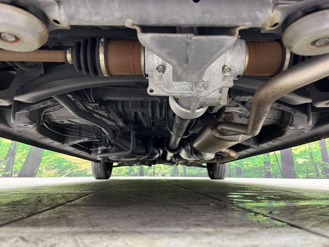 下回りがきれいなうちに、防錆加工の施工がオススメ。降雪地域はもちろん、沿岸部にお住いの方や、趣味でマリン・ウィンタースポーツをされる方にご好評いただいております。