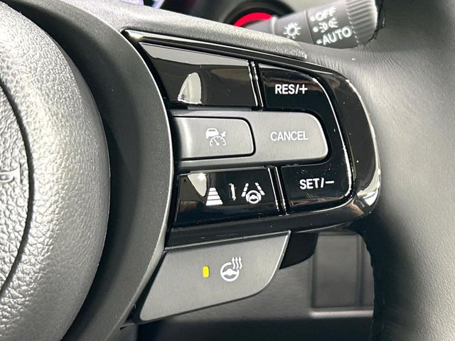 �y�A�_�v�e�B�u�N���[�Y�R���g���[���z�������H�ł̒��������s���y��!!�����ő��x��ۂN���[�Y�R���g���[�����A�Փˌy���V�X�e���ƘA�g���A�O���̎ԗ������m���ĎԊԂ�ۂ悤�ɑ��x���߂��Ă���܂�!!