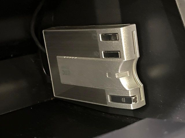 【ETC】高速道路の料金所をストレスなく通過!話題のスポットやサービスエリアに多い「スマートIC」利用時は必須のアイテムです。当店でセットアップを実施、ご納車当日からすぐにご利用いただけます!