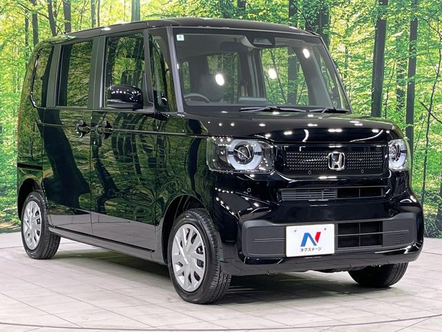 高透明度のガラス皮膜で撥水はもちろん、上質なツヤ・光沢を実現。紫外線や酸性雨から大切な愛車を保護し、色あせ・劣化を防止。「弾スプラッシュコート」、「弾プリミッサコート」からお選びいただけます。