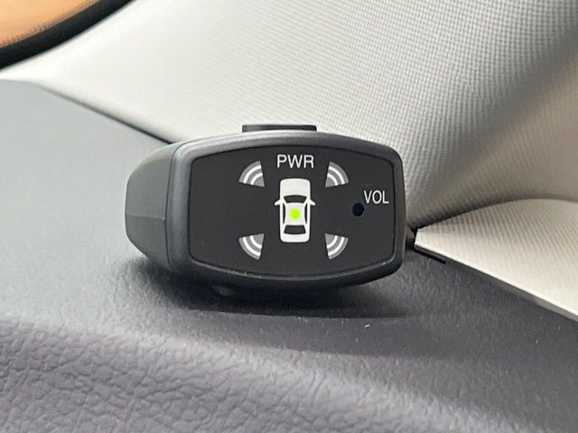 【コーナーセンサー】バンパーに付いたセンサーが障害物を検知!一定の距離に近づくとアラートで教えてくれます♪狭い駐車スペースや車庫入れ時も安心ですね☆