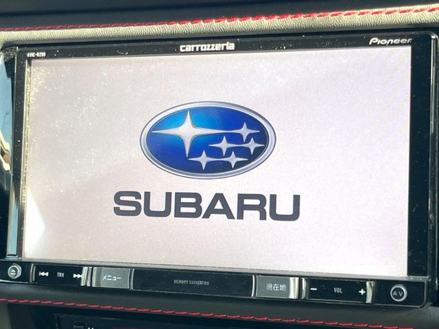 【純正ナビ】人気の純正ナビを装備。オーディオ機能も充実しており、Bluetooth接続すればお持ちのスマホやMP3プレイヤーの音楽を再生可能!毎日の運転がさらに楽しくなります!!