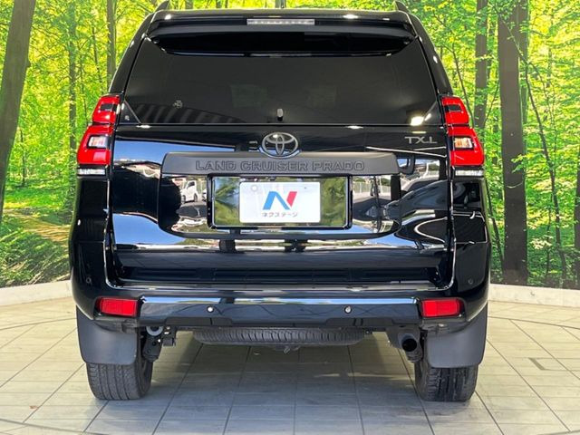 安心の最長10年・走行無制限保証(有償)をご用意。保証内容も充実はもちろん、無料点検&オイル交換や、年中無休の全国・24時間ロードサービスも付帯されておりますのでご安心下さい。