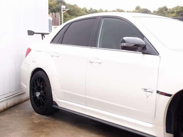 スリットローター/RECAROハーフレザーシート/ラジエーター/バックカメラ/ドラレコ/LEDウインカードアミラー/スモーク/管理ユーザー様入庫車両/取説/整備手帳/過去整備記録簿11枚