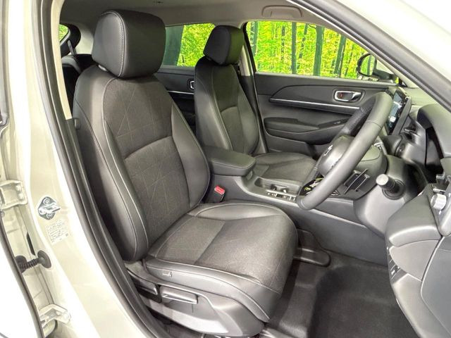 �y�n�[�t���U�[�V�[�g�z�������ƍ���S�n�𗼗������l�C�̃V�[�g���w�ʁE���ʂ̃t�@�u���b�N�f�ނ́A�ʋC���̗ǂ��⊊��ɂ����ɗD��Ă��܂��B�C���╞���ɍ��E���ꂸ���K�ɂ���肢�������܂��B